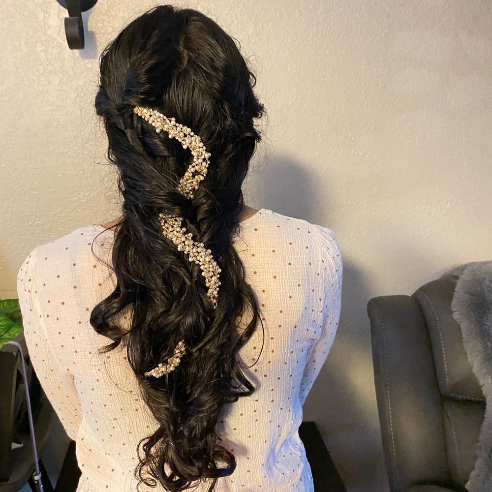 Wedding hairpiece